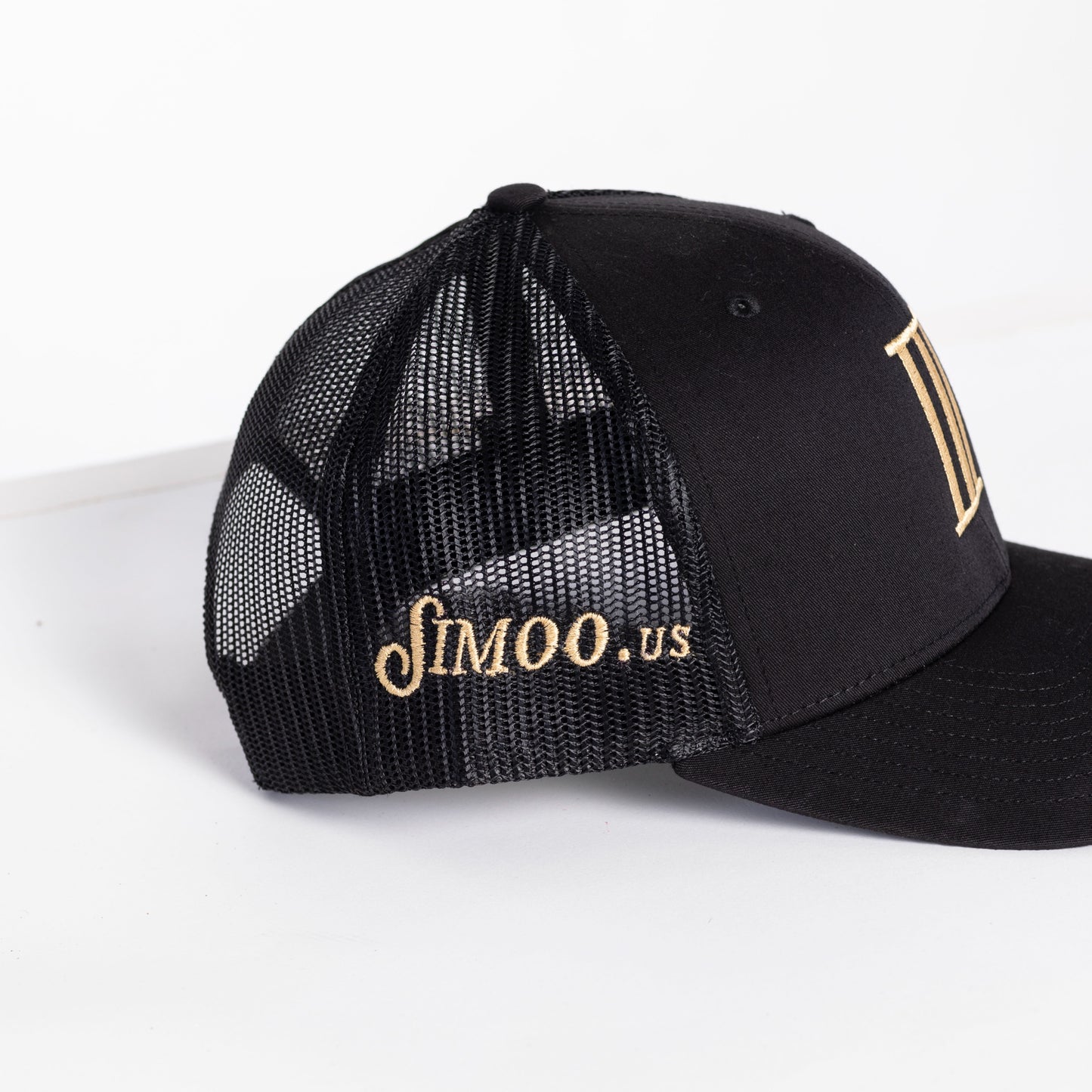 Simoo Foundation Black Trucker